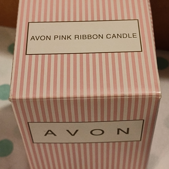 NEW! Avon Candle - Picture 5 of 7